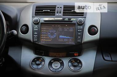 Внедорожник / Кроссовер Toyota RAV4 2008 в 
