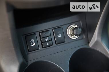 Внедорожник / Кроссовер Toyota RAV4 2008 в 