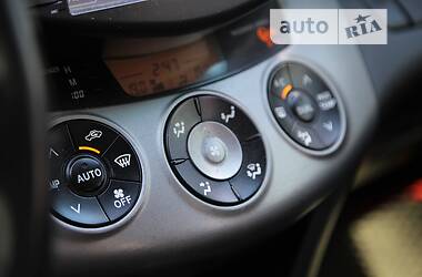 Внедорожник / Кроссовер Toyota RAV4 2008 в 
