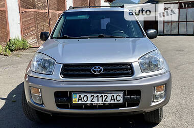 Позашляховик / Кросовер Toyota RAV4 2002 в Міжгір'ї