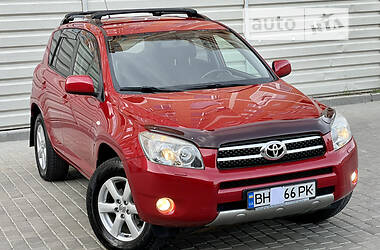 Внедорожник / Кроссовер Toyota RAV4 2008 в 