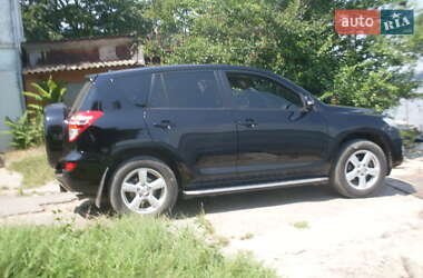 Внедорожник / Кроссовер Toyota RAV4 2010 в 