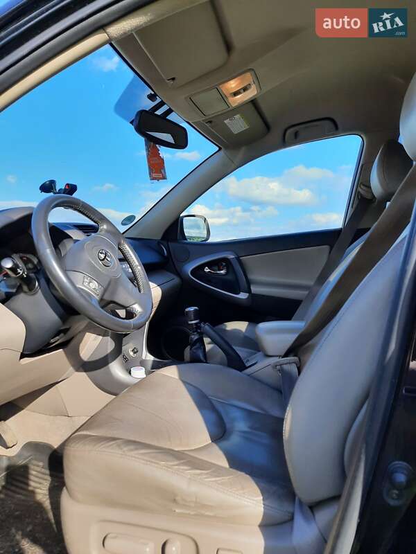 Позашляховик / Кросовер Toyota RAV4 2006 в Бродах