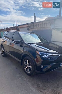 Позашляховик / Кросовер Toyota RAV4 2018 в Києві