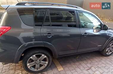 Внедорожник / Кроссовер Toyota RAV4 2012 в Ивано-Франковске