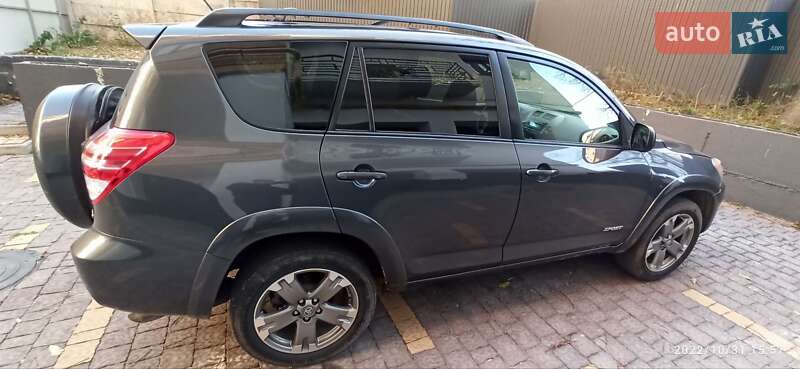 Внедорожник / Кроссовер Toyota RAV4 2012 в Ивано-Франковске