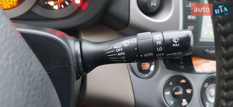 Позашляховик / Кросовер Toyota RAV4 2006 в Львові