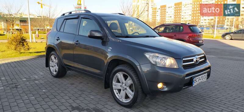 Позашляховик / Кросовер Toyota RAV4 2006 в Львові