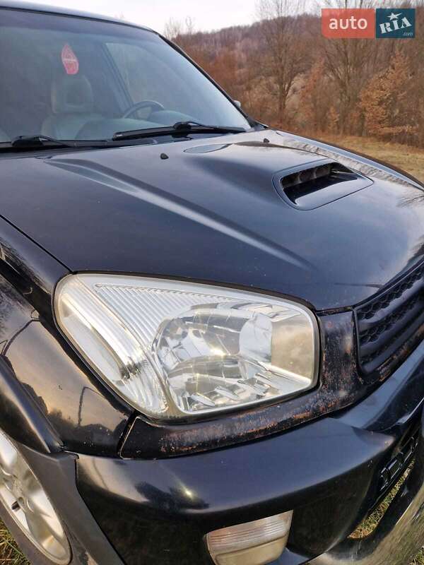 Позашляховик / Кросовер Toyota RAV4 2003 в Іршаві