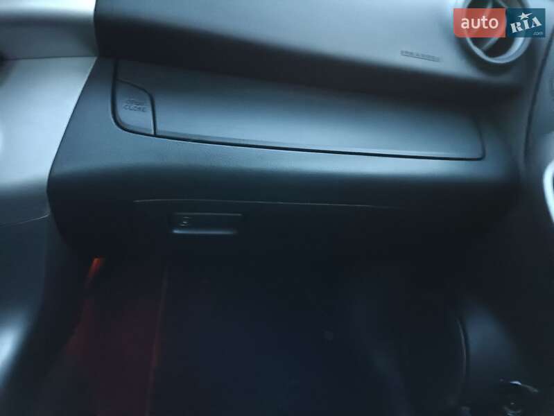 Позашляховик / Кросовер Toyota RAV4 2006 в Рівному фото 39 Позашляховик / Кросовер Toyota RAV4 2006 в Рівному