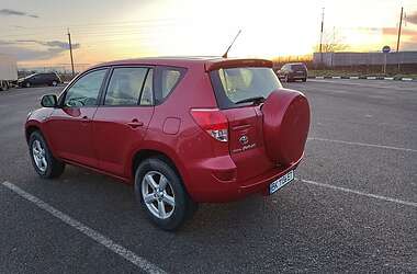 Внедорожник / Кроссовер Toyota RAV4 2006 в Ровно