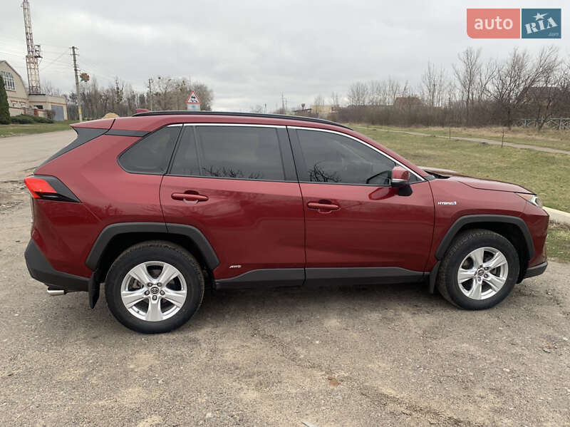 Внедорожник / Кроссовер Toyota RAV4 2019 в Новой Водолаге фото 4 Внедорожник / Кроссовер Toyota RAV4 2019 в Новой Водолаге