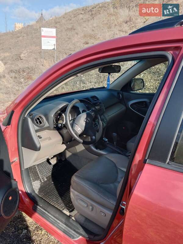 Внедорожник / Кроссовер Toyota RAV4 2008 в Шаргороде