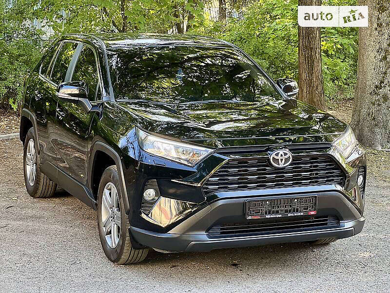 Позашляховик / Кросовер Toyota RAV4 2019 в Києві фото 2 Позашляховик / Кросовер Toyota RAV4 2019 в Києві