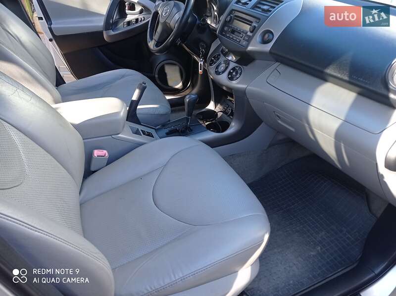Внедорожник / Кроссовер Toyota RAV4 2006 в Одессе