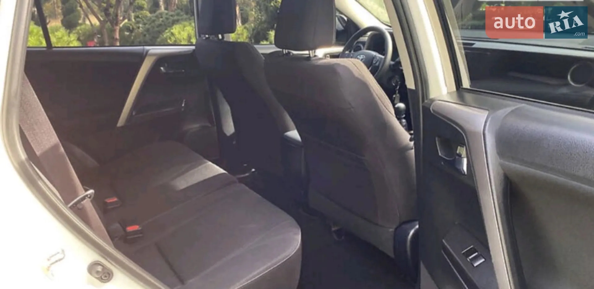 2017 Toyota RAV 4 - мініатюра 16