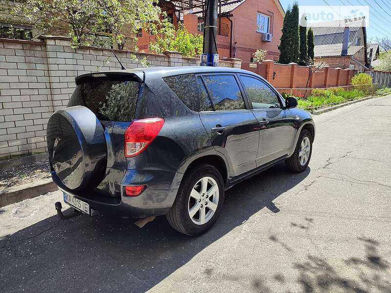 Позашляховик / Кросовер Toyota RAV4 2007 в Києві