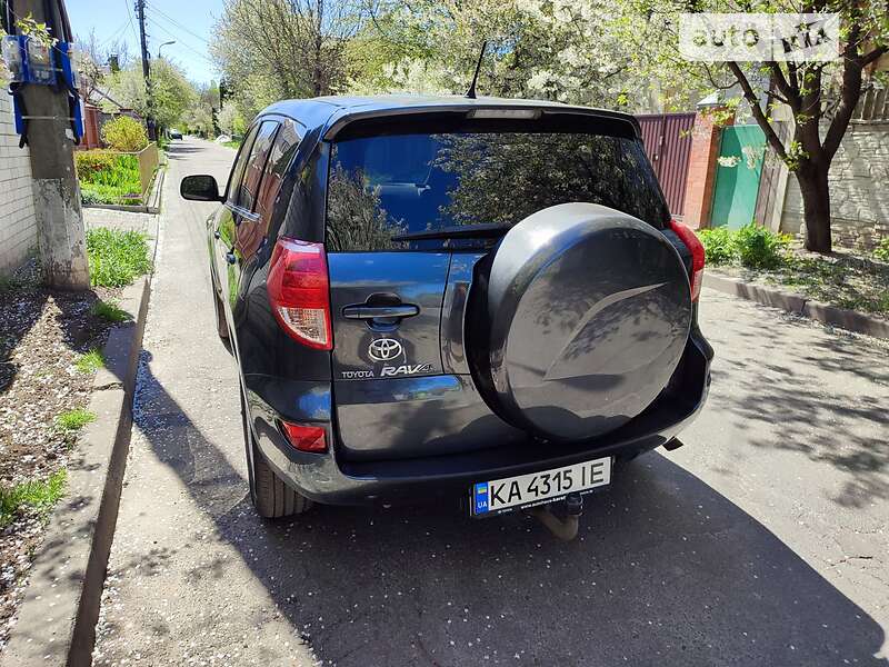 Позашляховик / Кросовер Toyota RAV4 2007 в Києві