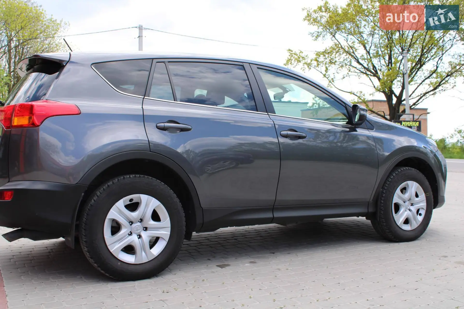 2013 Toyota RAV 4 - мініатюра 2