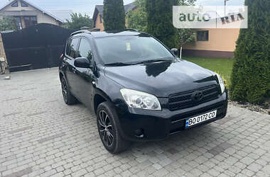 Позашляховик / Кросовер Toyota RAV4 2008 в 