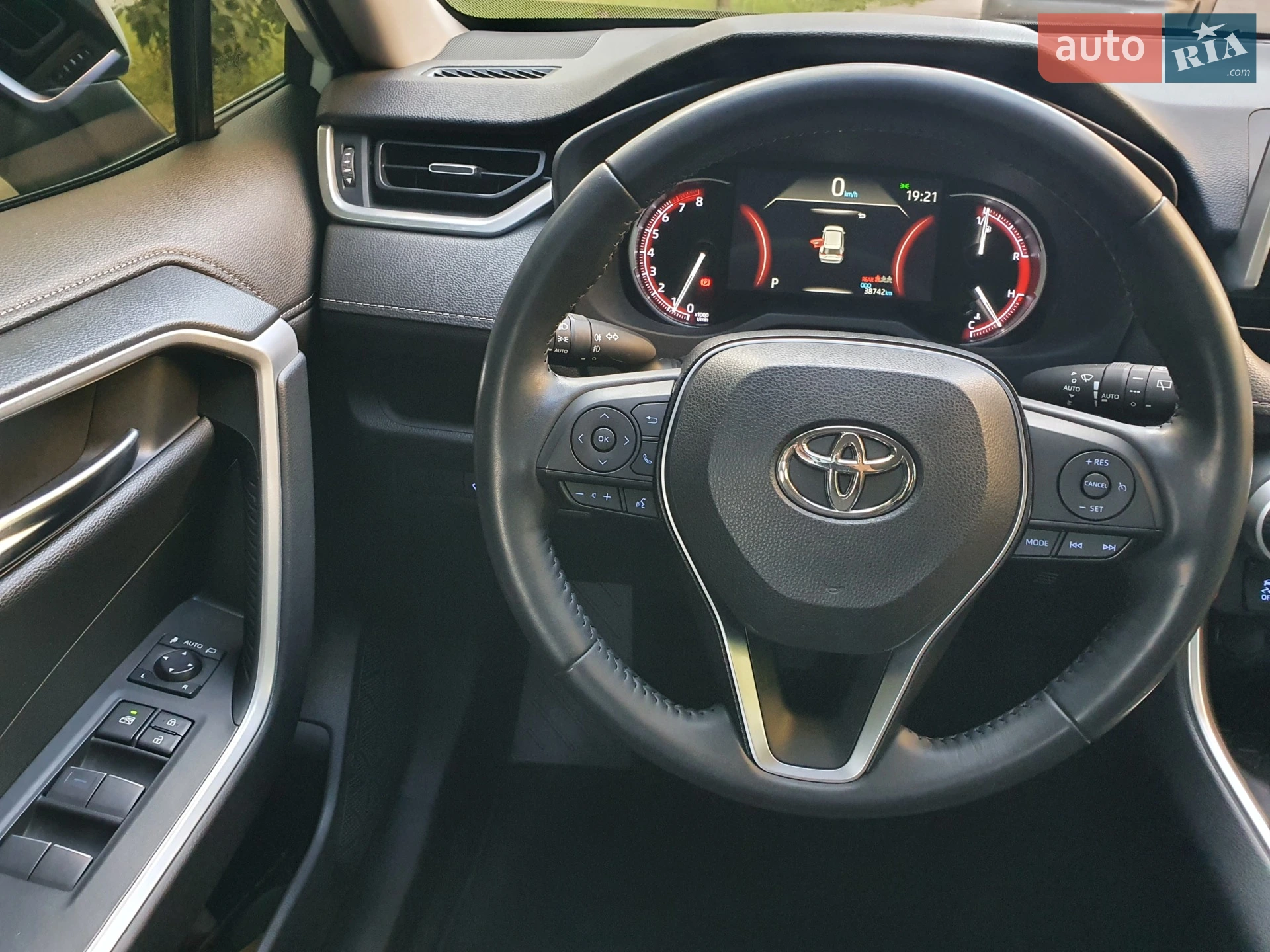 2019 Toyota RAV 4 - мініатюра 15