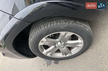 Позашляховик / Кросовер Toyota RAV4 2010 в 