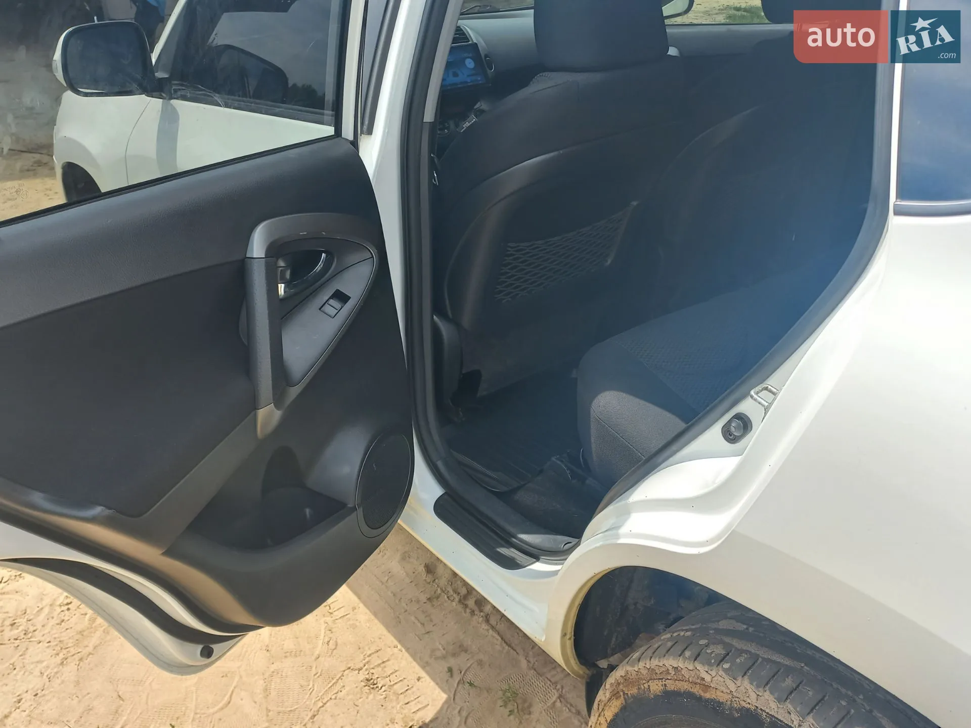 2010 Toyota RAV 4 - мініатюра 13