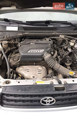 Внедорожник / Кроссовер Toyota RAV4 2002 в Киеве