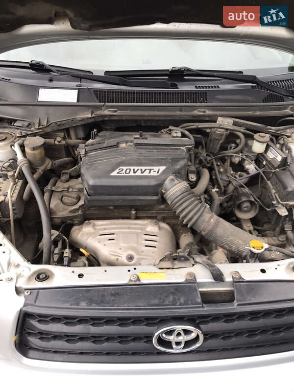 Позашляховик / Кросовер Toyota RAV4 2002 в Володимирці