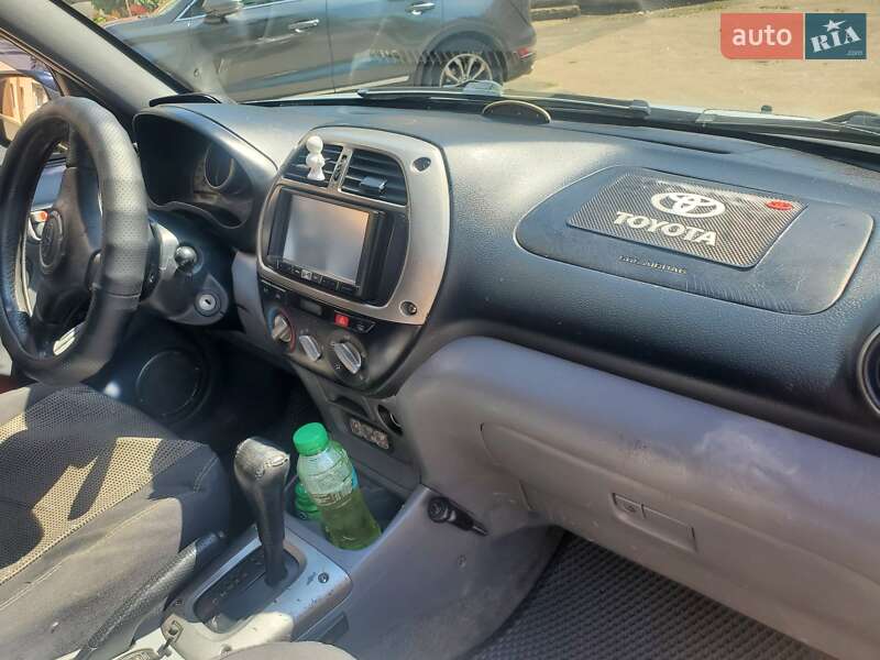 Позашляховик / Кросовер Toyota RAV4 2002 в Одесі