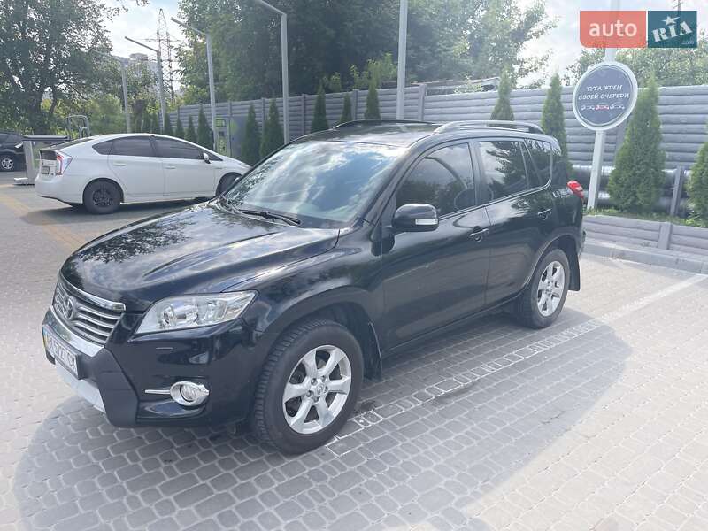 Внедорожник / Кроссовер Toyota RAV4 2011 в Харькове