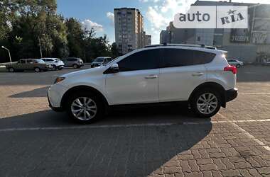 Позашляховик / Кросовер Toyota RAV4 2014 в Сумах