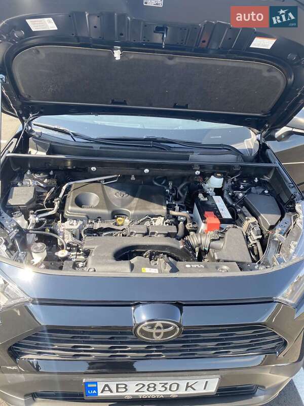 Позашляховик / Кросовер Toyota RAV4 2019 в Вінниці