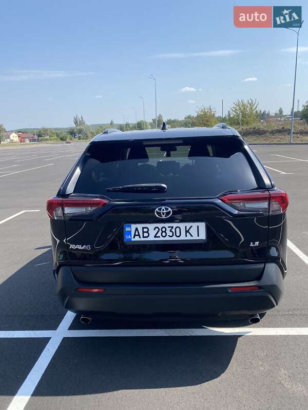 Позашляховик / Кросовер Toyota RAV4 2019 в Вінниці