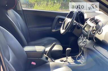 Внедорожник / Кроссовер Toyota RAV4 2010 в Ровно