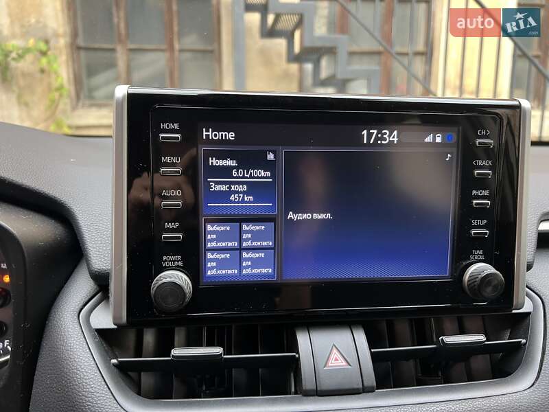 Внедорожник / Кроссовер Toyota RAV4 2019 в Киеве