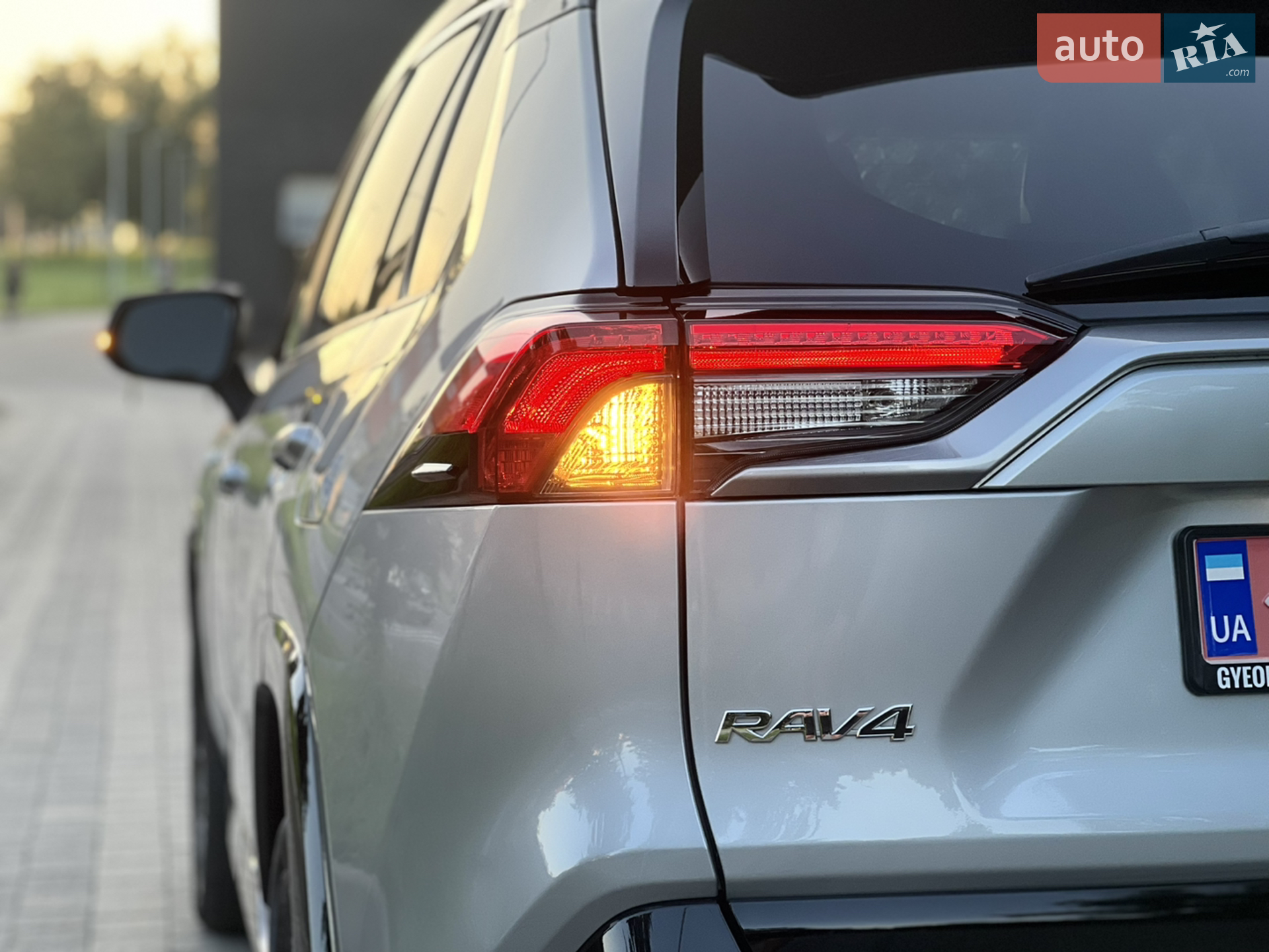 2020 Toyota RAV 4 - мініатюра 37