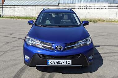 Внедорожник / Кроссовер Toyota RAV4 2015 в Киеве