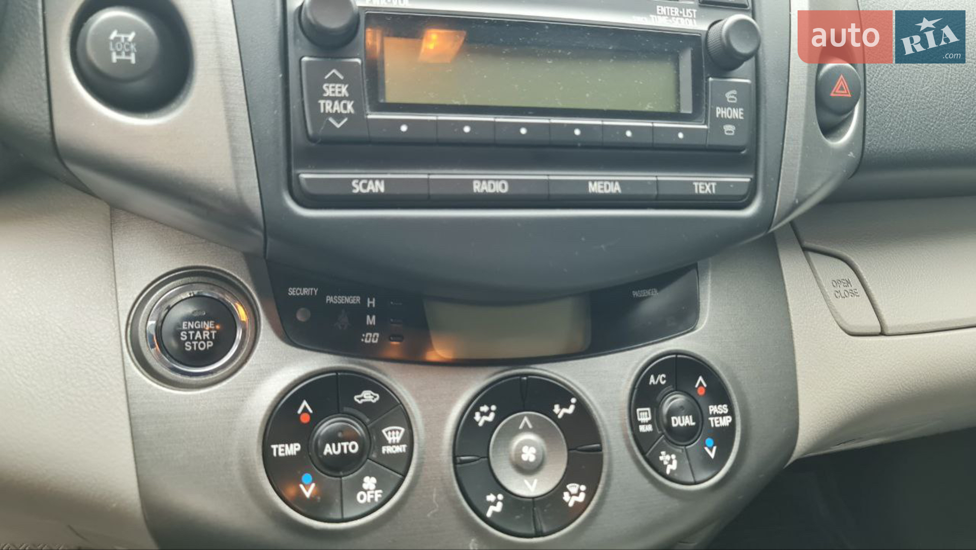 2012 Toyota RAV 4 - мініатюра 16