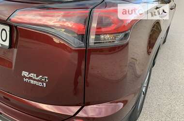 Позашляховик / Кросовер Toyota RAV4 2016 в Дніпрі