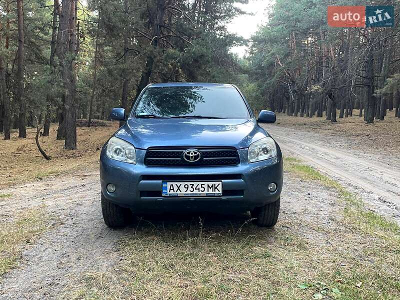Позашляховик / Кросовер Toyota RAV4 2007 в Харкові