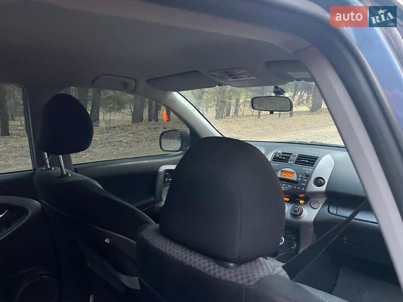 Позашляховик / Кросовер Toyota RAV4 2007 в Харкові