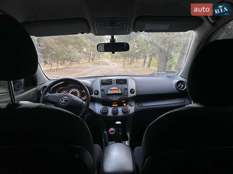 Позашляховик / Кросовер Toyota RAV4 2007 в Харкові