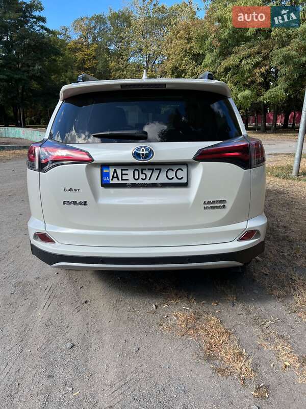Внедорожник / Кроссовер Toyota RAV4 2018 в Запорожье