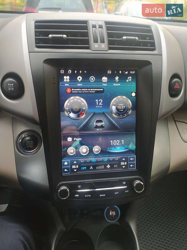 Позашляховик / Кросовер Toyota RAV4 2006 в Львові