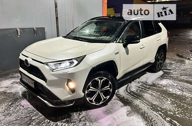 Внедорожник / Кроссовер Toyota RAV4 2021 в Житомире