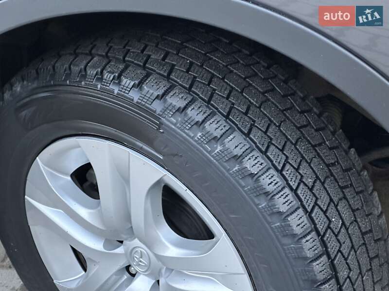 Внедорожник / Кроссовер Toyota RAV4 2014 в Межгорье фото 13 Внедорожник / Кроссовер Toyota RAV4 2014 в Межгорье