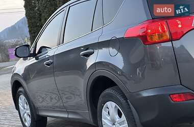 Позашляховик / Кросовер Toyota RAV4 2014 в Міжгір'ї