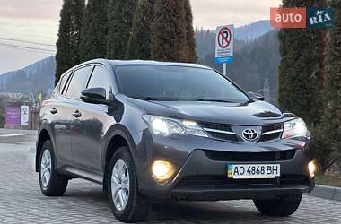 Позашляховик / Кросовер Toyota RAV4 2014 в Міжгір'ї