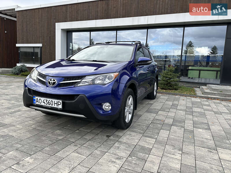 Позашляховик / Кросовер Toyota RAV4 2014 в Ужгороді